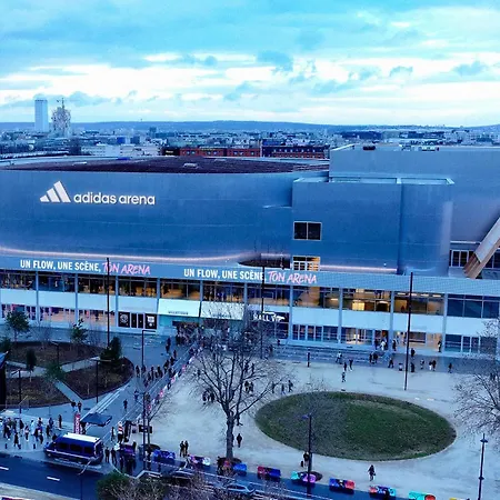 Wilson Hostel Σαιν-Ντενί